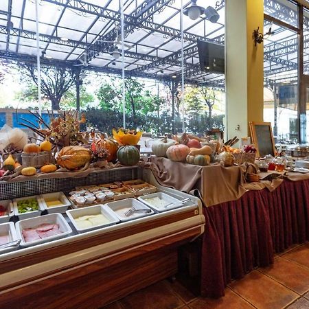 Hotel Shirok Sokak Bitola Esterno foto