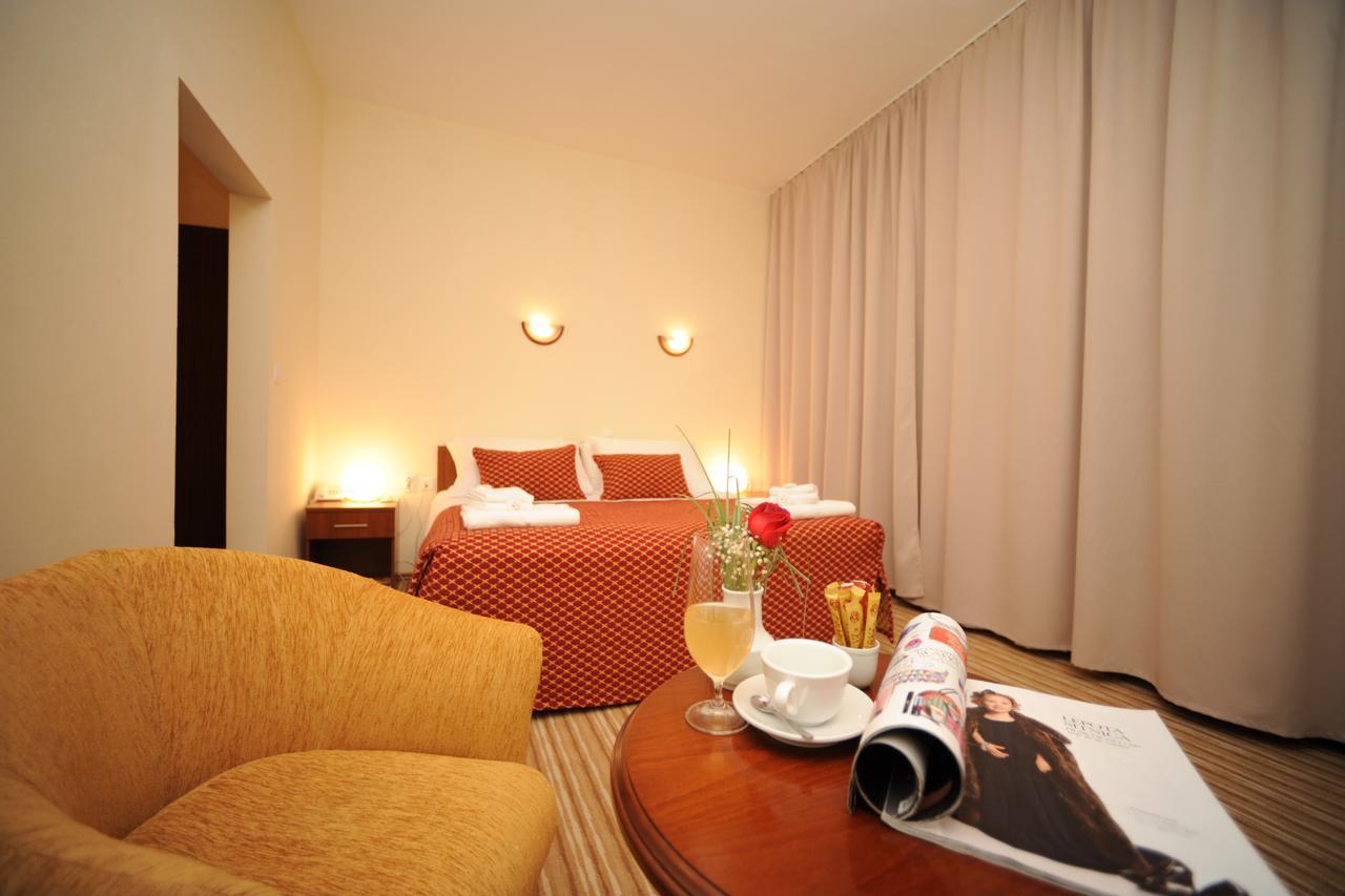 Hotel Shirok Sokak Bitola Esterno foto