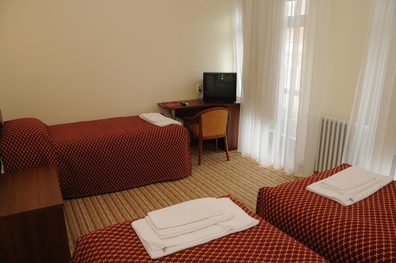 Hotel Shirok Sokak Bitola Esterno foto