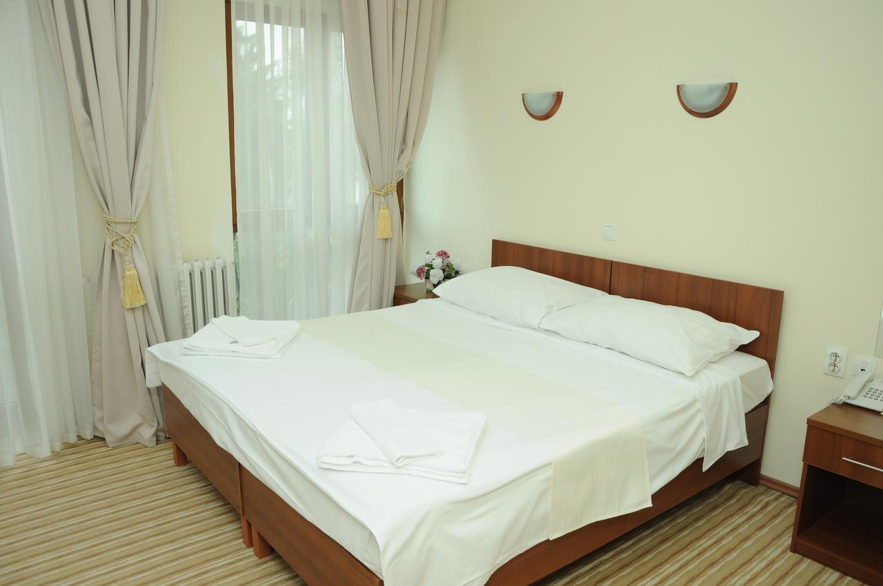 Hotel Shirok Sokak Bitola Esterno foto